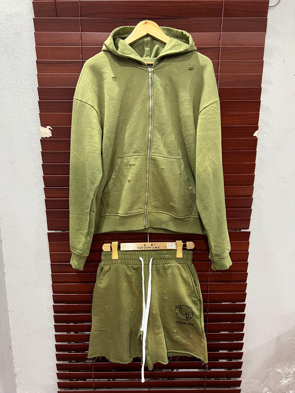 Green short set
